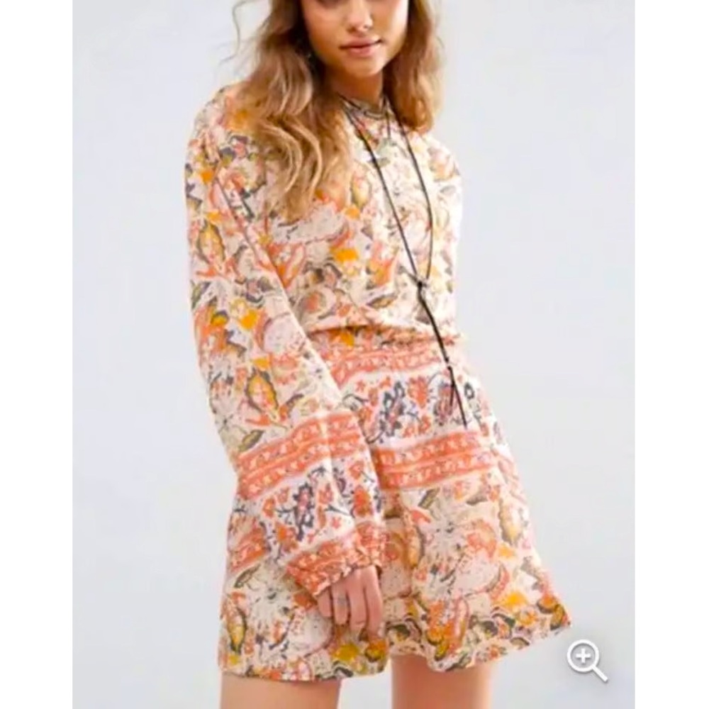 FREE PEOPLE / Long Sleeve Open Back Mini Dress Size Medium - Sz. S - NWOT